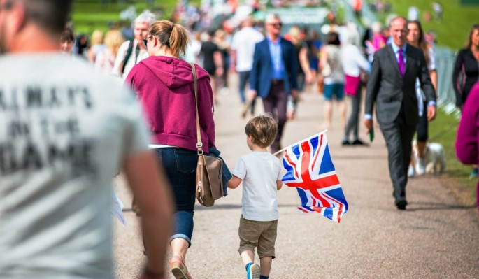 Why Uk Citizenship Matters for Living and Working Legally?